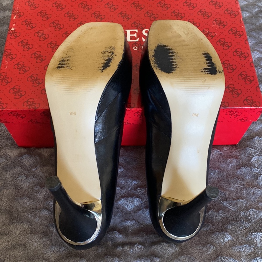 GUESS High Heeled Pumps - Picture 6 of 10